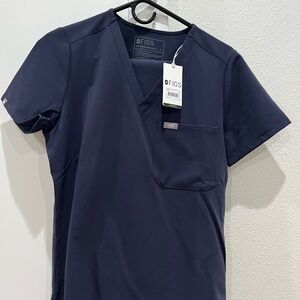 Small FIGS Quiet Navy Set